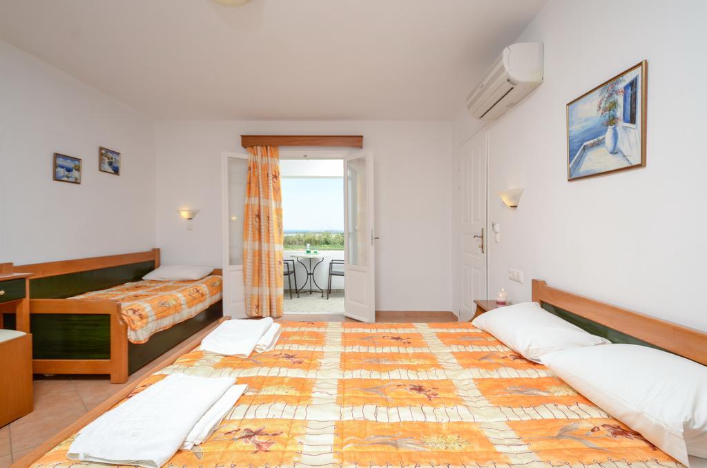 Agnadi Hotel Agia Anna  Exterior photo