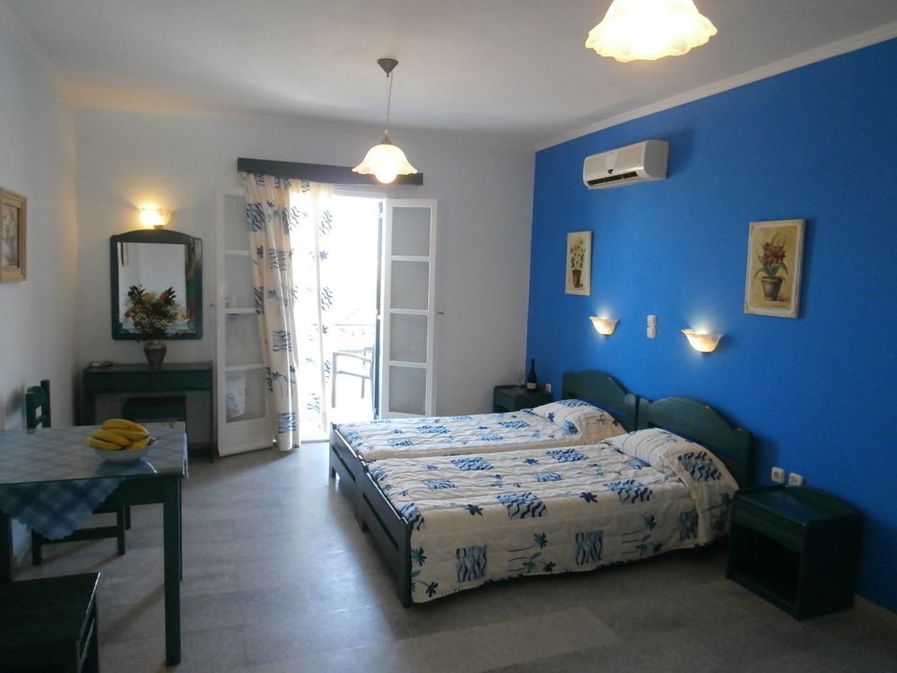 Agnadi Hotel Agia Anna  Exterior photo