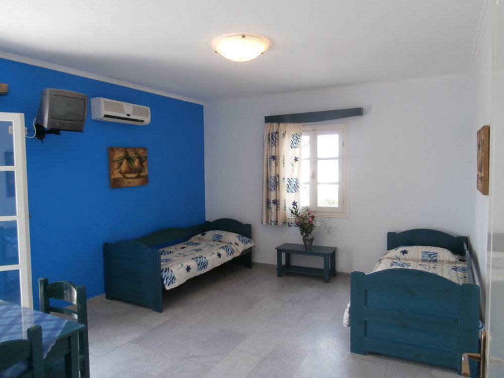 Agnadi Hotel Agia Anna  Exterior photo