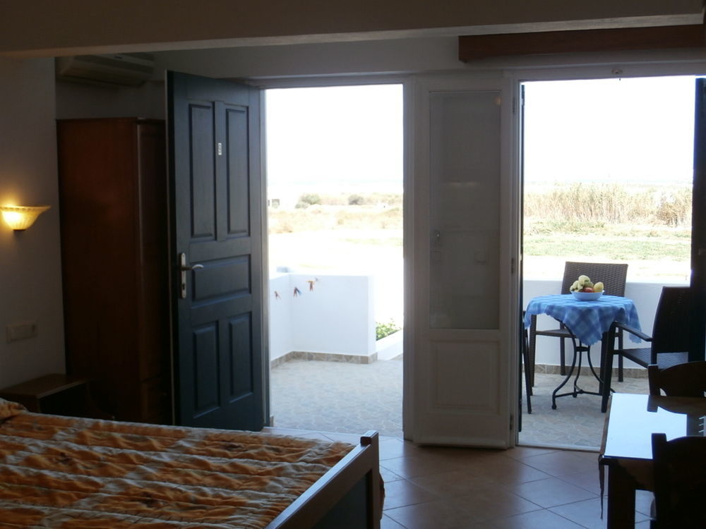 Agnadi Hotel Agia Anna  Exterior photo